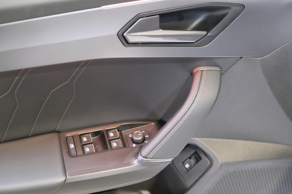 CUPRA Leon Sportstourer 1.4 e-Hybrid Business - Airco, Cruise, Navi, PDC, Stoelverwarming.