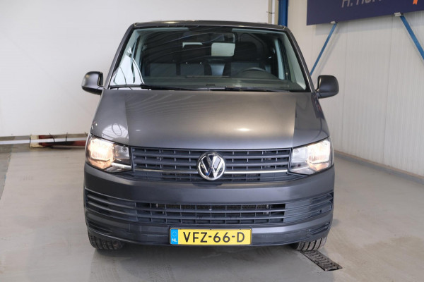 Volkswagen Transporter 2.0 TDI L2H1 150 PK - Airco, Trekhaak.