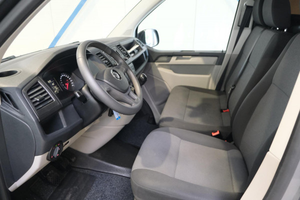 Volkswagen Transporter 2.0 TDI L2H1 150 PK - Airco, Trekhaak.