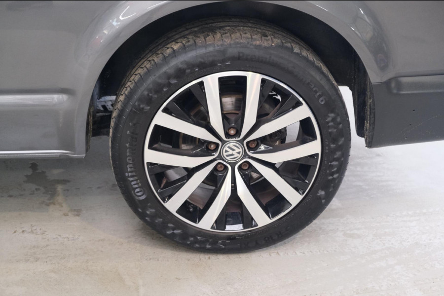 Volkswagen Transporter 2.0 TDI L2H1 150 PK - Airco, Trekhaak.