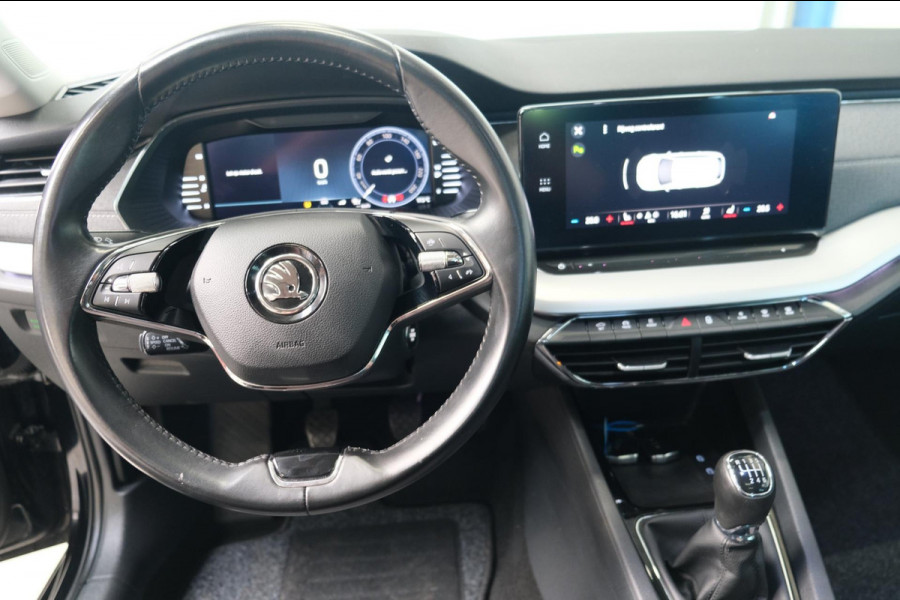 Škoda Octavia Combi 1.5 TSI First Edition - N.A.P. Airco, Cruise, Navi, PDC, Pano dak.