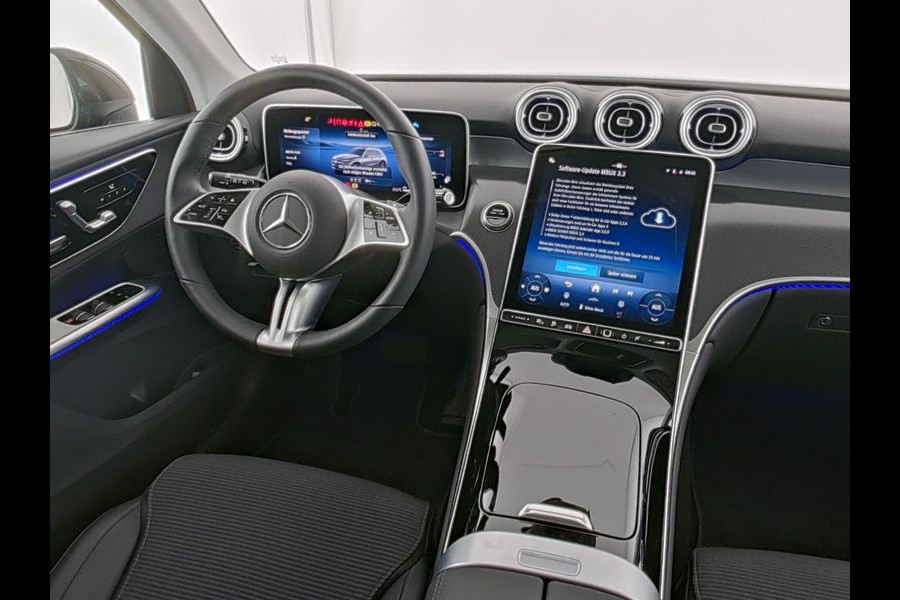 Mercedes-Benz GLC 300 e 4MATIC Plug-In Hybride Trekhaak | Rijassistentiepakket plus | Parkeerpakket met 360°-camera | Memory Voorstoelen | Stoel en Stuurverwarming. Inclusief 24 maanden MB Certified garantie voor Europa.