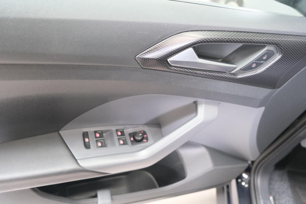 Volkswagen T-Cross 1.0 TSI Life - N.A.P. Airco, Cruise, Navi, PDC, Camera.