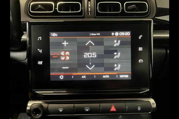 Citroën C3 1.2 PureTech Max Automaat  Airco Navigatie d.m.v.Apple carplay / Android Auto Parksensoren Lichtmetalen Velgen