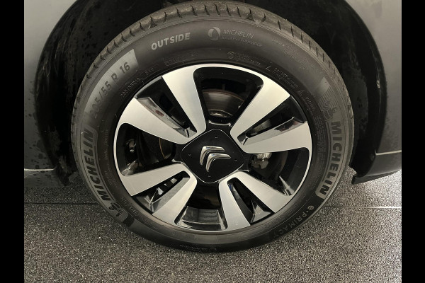 Citroën C3 1.2 PureTech Max Automaat  Airco Navigatie d.m.v.Apple carplay / Android Auto Parksensoren Lichtmetalen Velgen