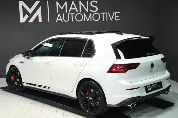 Volkswagen Golf 2.0 TSI GTI Clubsport / PANODAK / KEYLESS / IQ / ACC / CAMERA