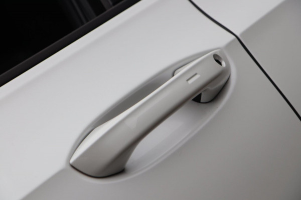 Volkswagen Golf 2.0 TSI GTI Clubsport / PANODAK / KEYLESS / IQ / ACC / CAMERA