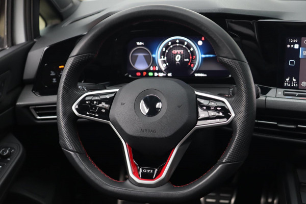 Volkswagen Golf 2.0 TSI GTI Clubsport / PANODAK / KEYLESS / IQ / ACC / CAMERA