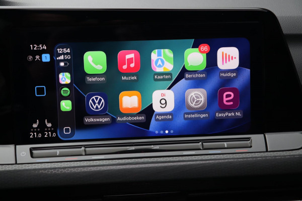 Volkswagen Golf 2.0 TSI GTI Clubsport / PANODAK / KEYLESS / IQ / ACC / CAMERA