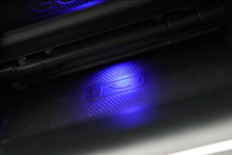 Volkswagen Golf 2.0 TSI GTI Clubsport / PANODAK / KEYLESS / IQ / ACC / CAMERA