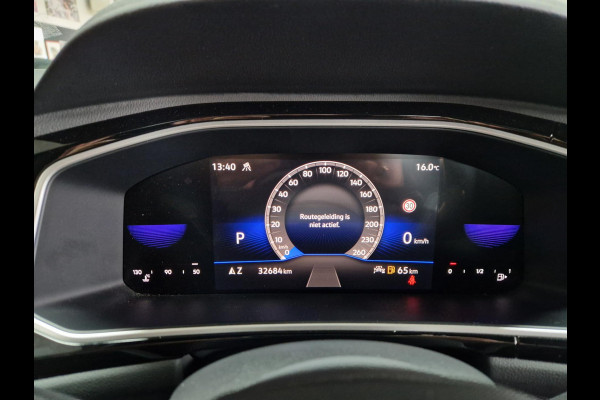 Volkswagen T-Roc 2.0 TDI DSG 150PK R-Line /IQ Light /IQ Drive /1e eigenaar