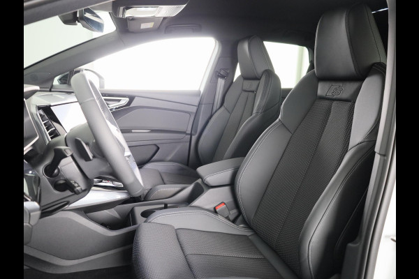 Audi Q4 e-tron 45 S edition Competition e-tron 82 kWh 286 pk | Assistentiepakket plus | Comfortpakket plus | Ambient verlichting | Optiekpakket zwart plus |