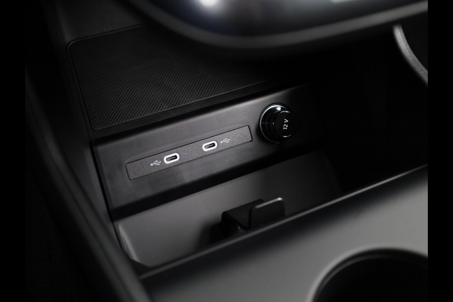 Audi Q4 e-tron 45 S edition Competition e-tron 82 kWh 286 pk | Assistentiepakket plus | Comfortpakket plus | Ambient verlichting | Optiekpakket zwart plus |