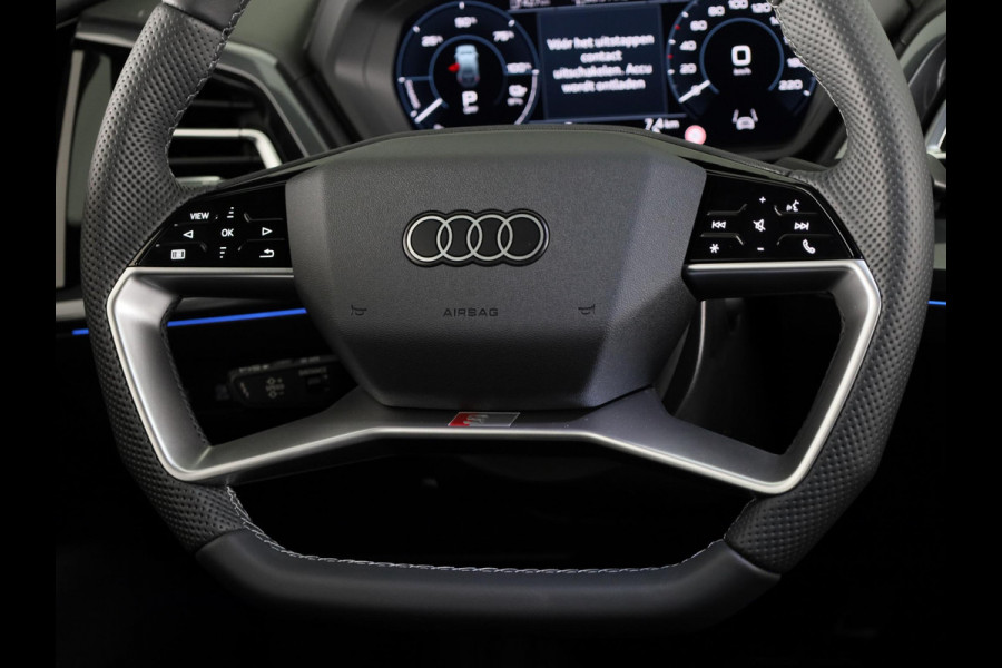 Audi Q4 e-tron 45 S edition Competition e-tron 82 kWh 286 pk | Assistentiepakket plus | Comfortpakket plus | Ambient verlichting | Optiekpakket zwart plus |