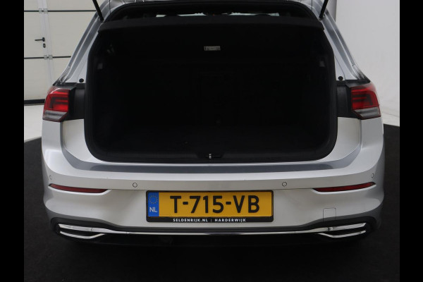 Volkswagen Golf 1.4 eHybrid GTE | Stoelverarming | Trekhaak | Carplay | Adaptive cruise | 18'' | Sportstoelen | Navigatie | Sfeerverlichting | Climate control | Parkeerhulp | PHEV | Plug In