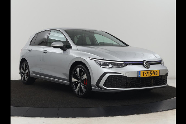 Volkswagen Golf 1.4 eHybrid GTE | Stoelverarming | Trekhaak | Carplay | Adaptive cruise | 18'' | Sportstoelen | Navigatie | Sfeerverlichting | Climate control | Parkeerhulp | PHEV | Plug In