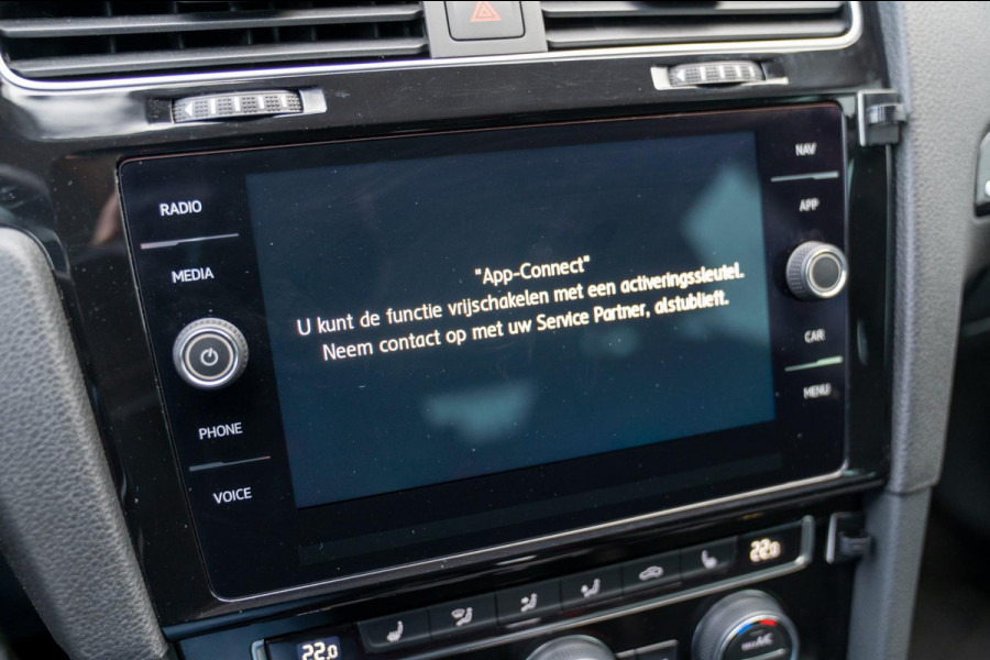 Volkswagen Golf Variant 1.5 TSI DSG Highline Business |Prijs rijklaar incl 12 mnd garantie|Trekhaak Winterpakket Navi Blindspot