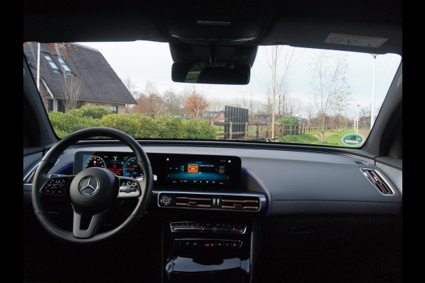 Mercedes-Benz EQC 400 4MATIC Business Solution 80 kWh | Camera | Trekhaak | Sfeerverlichting | Apple Carplay |