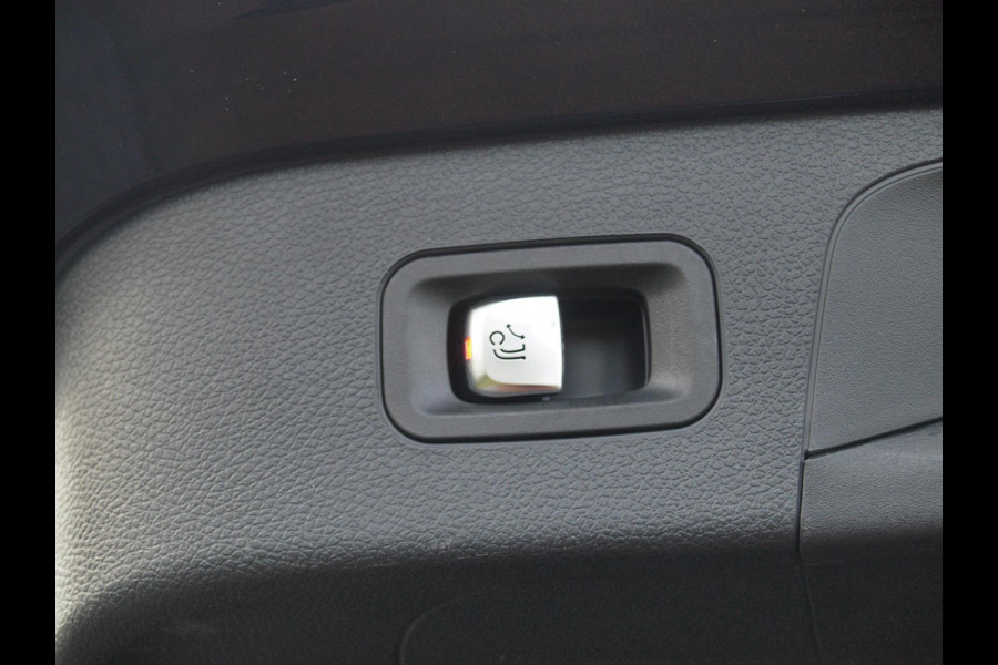 Mercedes-Benz EQC 400 4MATIC Business Solution 80 kWh | Camera | Trekhaak | Sfeerverlichting | Apple Carplay |