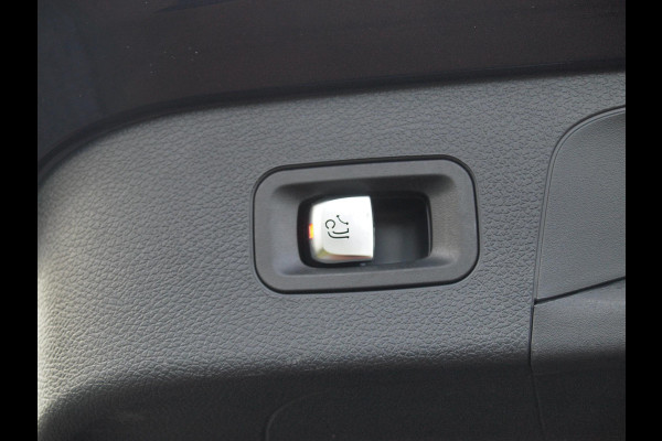 Mercedes-Benz EQC 400 4MATIC Business Solution 80 kWh | Camera | Trekhaak | Sfeerverlichting | Apple Carplay |