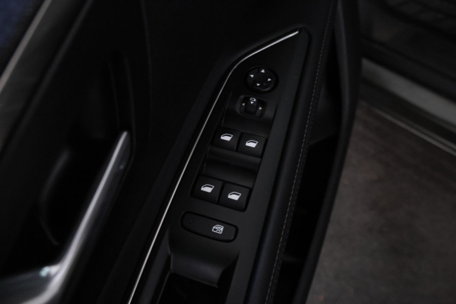Peugeot 5008 1.5 BlueHDI Blue Lease Premium Avantage Nieuwe DB-riem, apple carplay, climate,