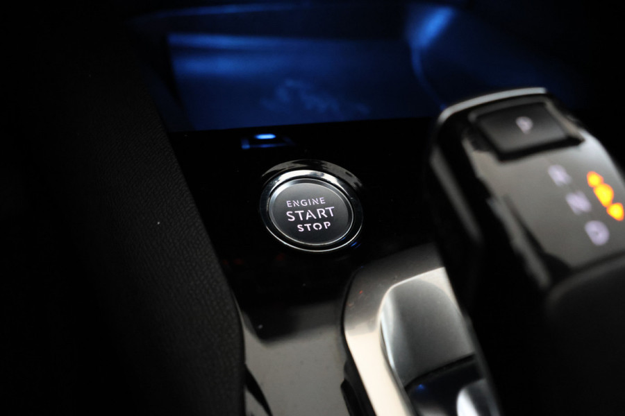 Peugeot 5008 1.5 BlueHDI Blue Lease Premium Avantage Nieuwe DB-riem, apple carplay, climate,