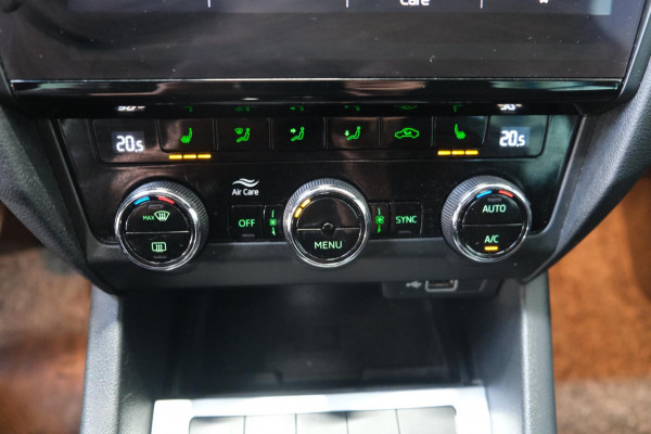 Škoda Octavia Combi 1.5 TSI Greentech Sport Business - N.A.P. Airco, Cruise, Navi, PDC, Trekhaak.