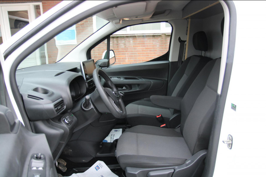 Opel Combo 1.2 Turbo L2H1 Edition Benzine / Trekhaak / App connect / PDC