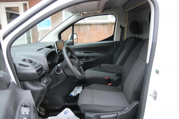 Opel Combo 1.2 Turbo L2H1 Edition Benzine / Trekhaak / App connect / PDC