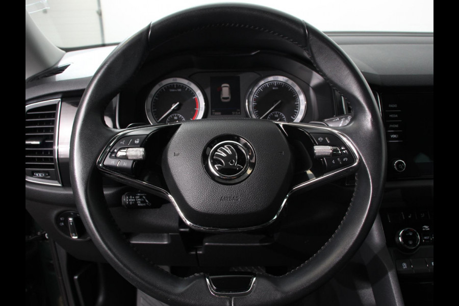 Škoda Kodiaq 1.5 TSI 150pk DSG Style 7p. | Navigatie | Apple Carplay/Android Auto | Adaptive Cruise Control | Parkeersensor achter | Stoel- en stuurverwarming | Ledverlichting | Getinte ramen | Climate Control Prijs Incl. BOVAG Garantie