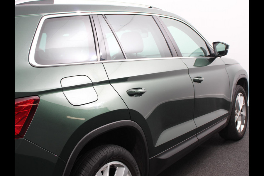 Škoda Kodiaq 1.5 TSI 150pk DSG Style 7p. | Navigatie | Apple Carplay/Android Auto | Adaptive Cruise Control | Parkeersensor achter | Stoel- en stuurverwarming | Ledverlichting | Getinte ramen | Climate Control Prijs Incl. BOVAG Garantie