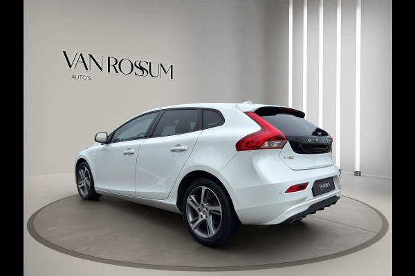 Volvo V40 2.0 T2 Kinetic | Camera + Sensoren | Navigatie | L.M.Velg | 17"Velg | Led koplampen |