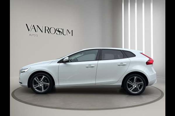Volvo V40 2.0 T2 Kinetic | Camera + Sensoren | Navigatie | L.M.Velg | 17"Velg | Led koplampen |