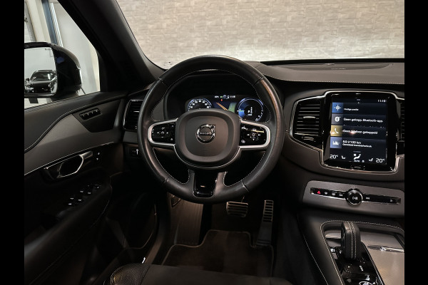 Volvo XC90 T8 AWD R-Design | Pine-Grey! | 360 Camera | ACC | Panorama | Pilot-Assist | Head-Up | Harman-Kardon | Keyless-Entry | 7 Persoons | Trekhaak | 2x Memory | Stoelverwarming V+A | Zwarte-Hemel | Full-LED | Sportstoelen | Stuurverwarming | Standkachel | Black-Line | Zonwering | DAB | 20 inch LM.