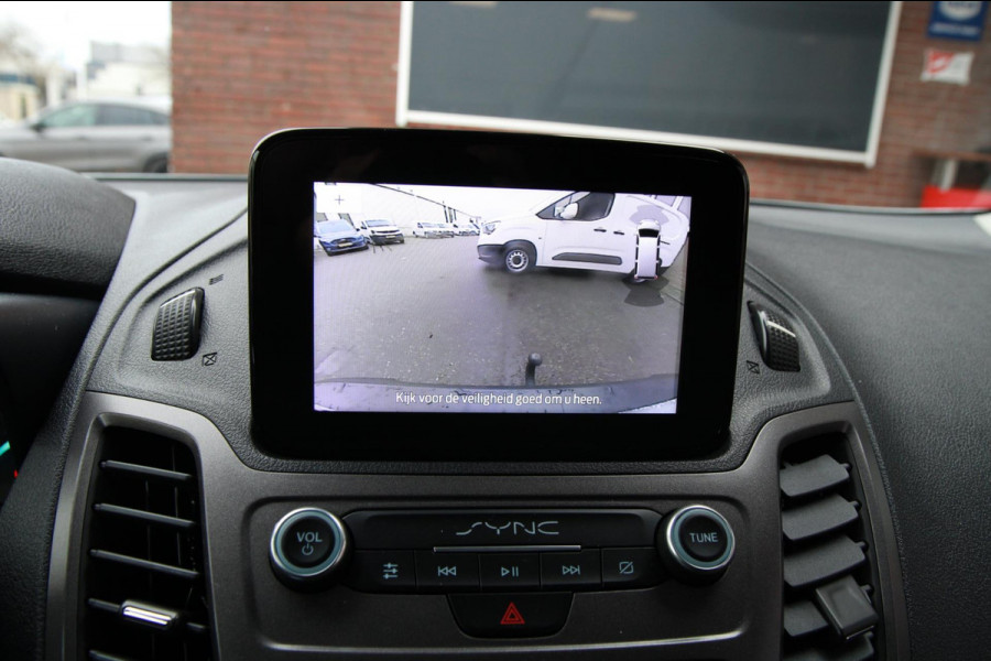 Ford Transit Connect 1.5 EcoBlue L2 Trend 120PK Automaat / Camera / Trekhaak / 3 zits