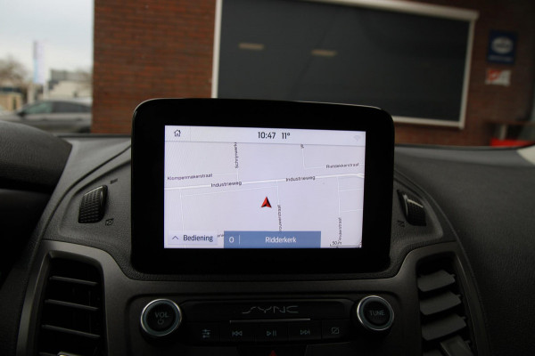 Ford Transit Connect 1.5 EcoBlue L2 Trend 120PK Automaat / Camera / Trekhaak / 3 zits