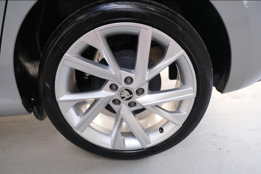 Škoda SCALA 1.0 TSI Sport Business Automaat - N.A.P. Airco, Cruise, Navi, PDC, Stoelverwarming, Panodak.