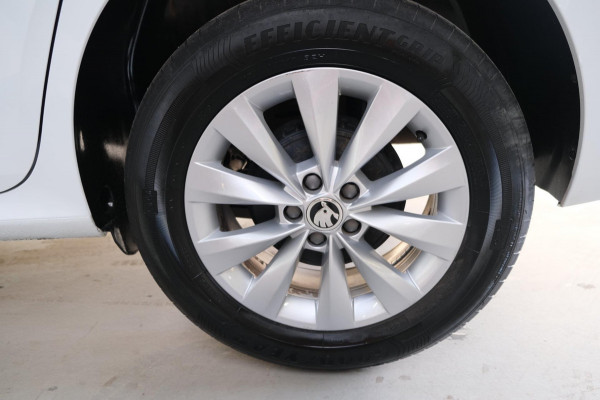 Škoda Kamiq 1.0 TSI Ambition - N.A.P. Airco, Cruise, Navi.