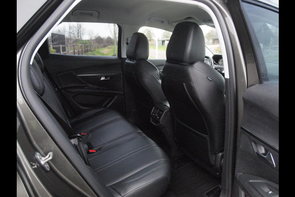Peugeot 3008 1.2 PureTech Active | Apple Carplay | Camera | Cruise Control | Trekhaak | Automaat | NL-Auto |