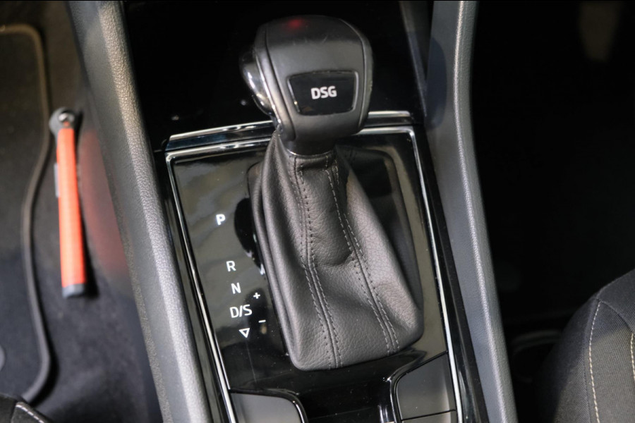 Škoda Karoq 1.0 TSI Ambition Business Automaat - N.A.P. Airco, Navi, Cruise, PDC.