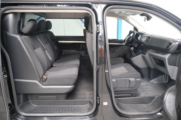 Opel Vivaro 2.0 CDTI L3H1 DC Innovation 2x Schuifdeur - N.A.P. Airco, Cruise, Navi, PDC, Camera, Trekhaak.