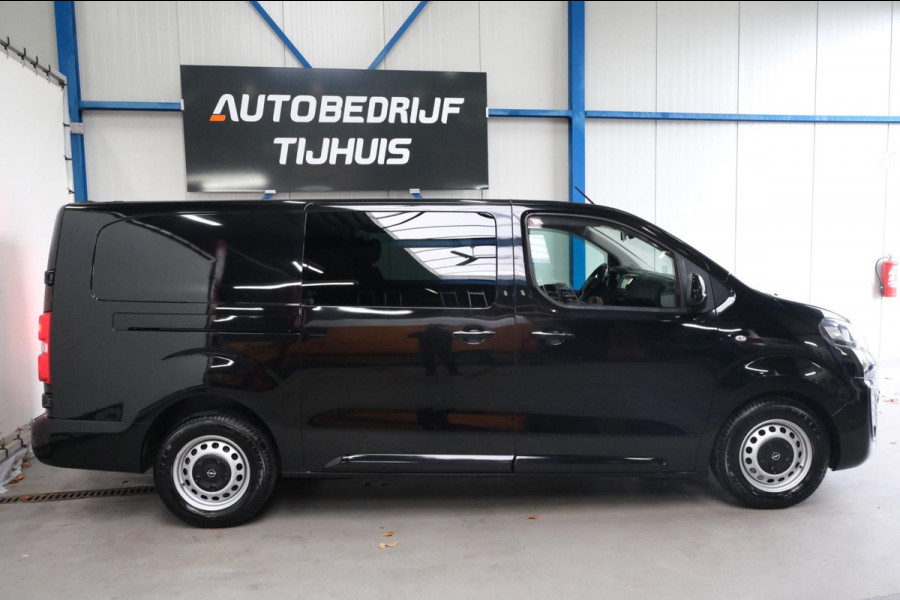 Opel Vivaro 2.0 CDTI L3H1 DC Innovation 2x Schuifdeur - N.A.P. Airco, Cruise, Navi, PDC, Camera, Trekhaak.