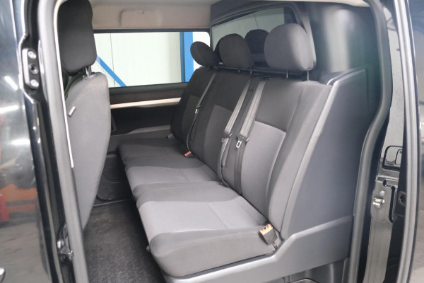 Opel Vivaro 2.0 CDTI L3H1 DC Innovation 2x Schuifdeur - N.A.P. Airco, Cruise, Navi, PDC, Camera, Trekhaak.