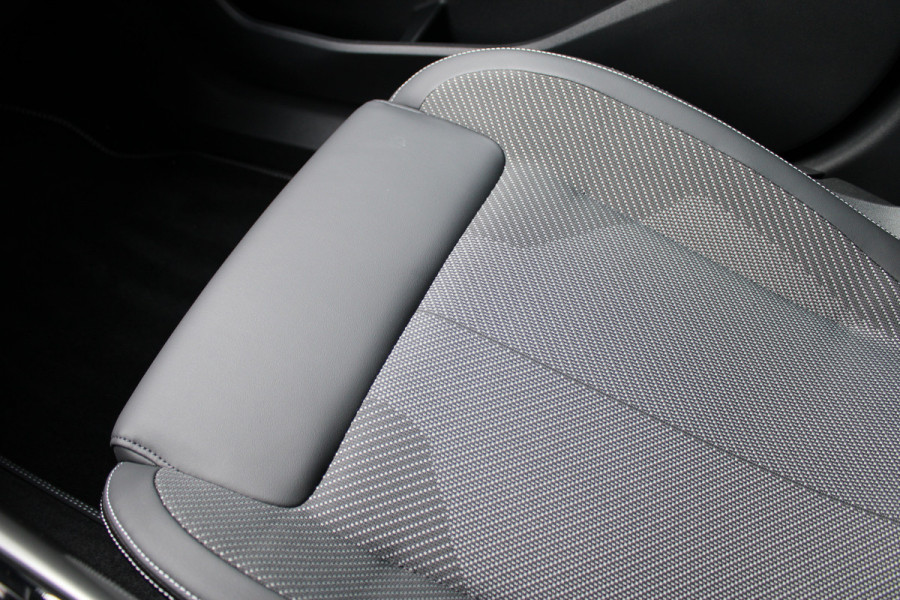 Ford Explorer Extended Range RWD 77 kWh | Trekhaak | AGR | Winterpack | Head-Up