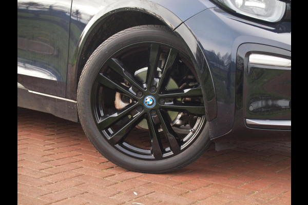 BMW i3 S Executive Edition 120Ah 42 kWh | Panoramadak | Harman Kardon | Camera | Apple Carplay | Cruise Control |