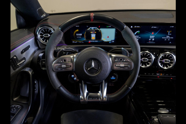 Mercedes-Benz CLA-Klasse Shooting Brake AMG 45 S 4MATIC+ Premium Plus / 422pk / Panorama dak / Burmester / Rondom zicht camera /