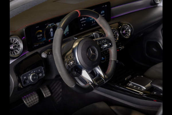 Mercedes-Benz CLA-Klasse Shooting Brake AMG 45 S 4MATIC+ Premium Plus / 422pk / Panorama dak / Burmester / Rondom zicht camera /