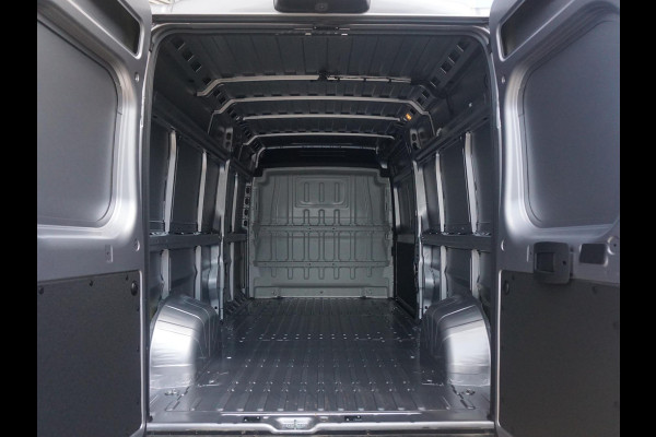 Peugeot e-Boxer 3.5t L3H2 Zwaar 110 kWh | 8 jaar garantie | Pakket Style Black | Pakket Premium Visibilit LED | Pakket City Plus