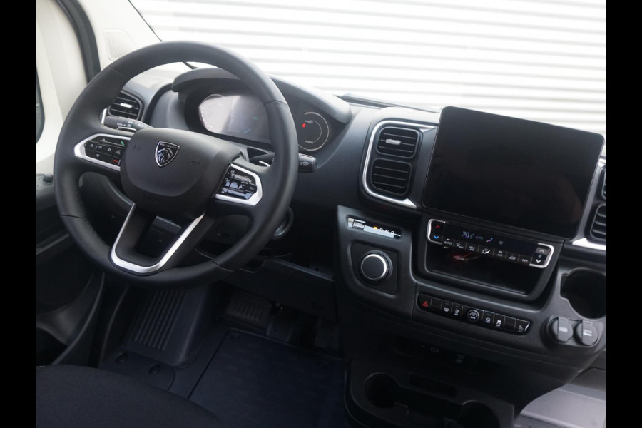 Peugeot e-Boxer 3.5t L3H2 Zwaar 110 kWh | 8 jaar garantie | Pakket Style Black | Pakket Premium Visibilit LED | Pakket City Plus