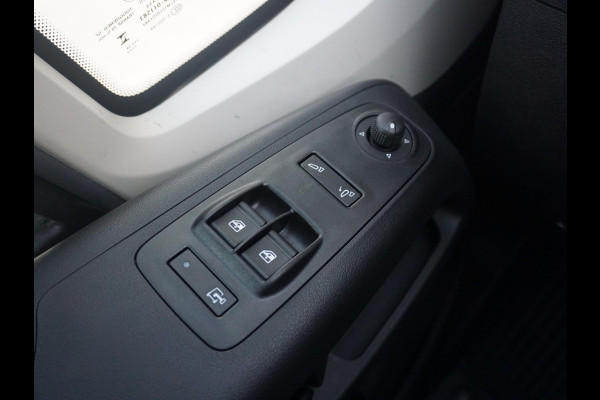 Peugeot e-Boxer 3.5t L3H2 Zwaar 110 kWh | 8 jaar garantie | Pakket Style Black | Pakket Premium Visibilit LED | Pakket City Plus